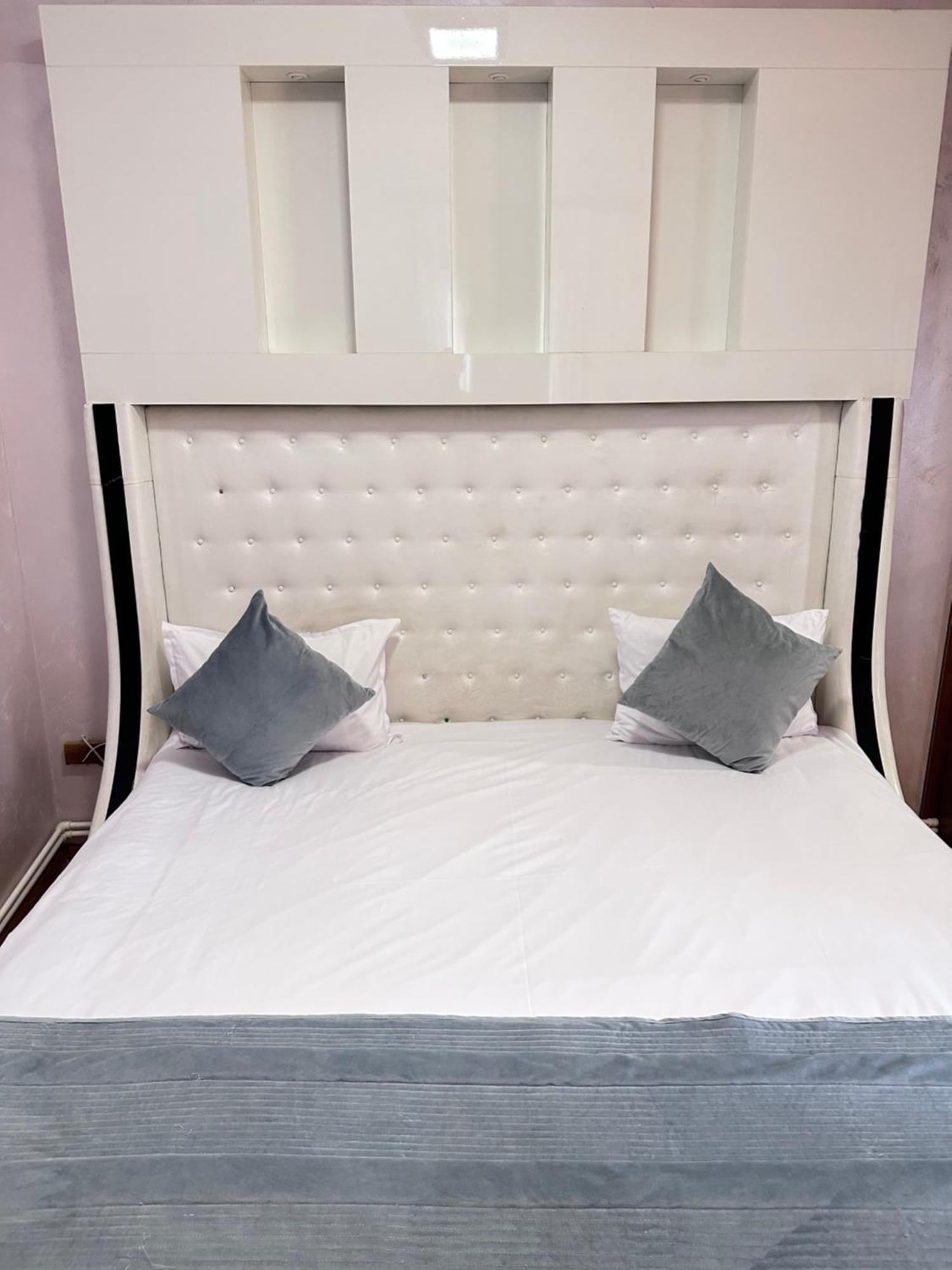 Yerevan Hotel Szoba fotó