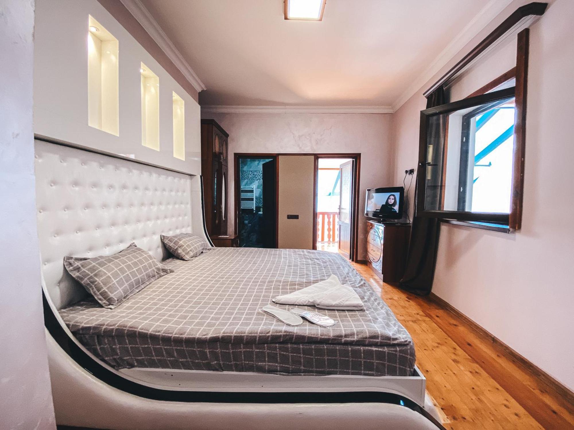 Yerevan Hotel Szoba fotó