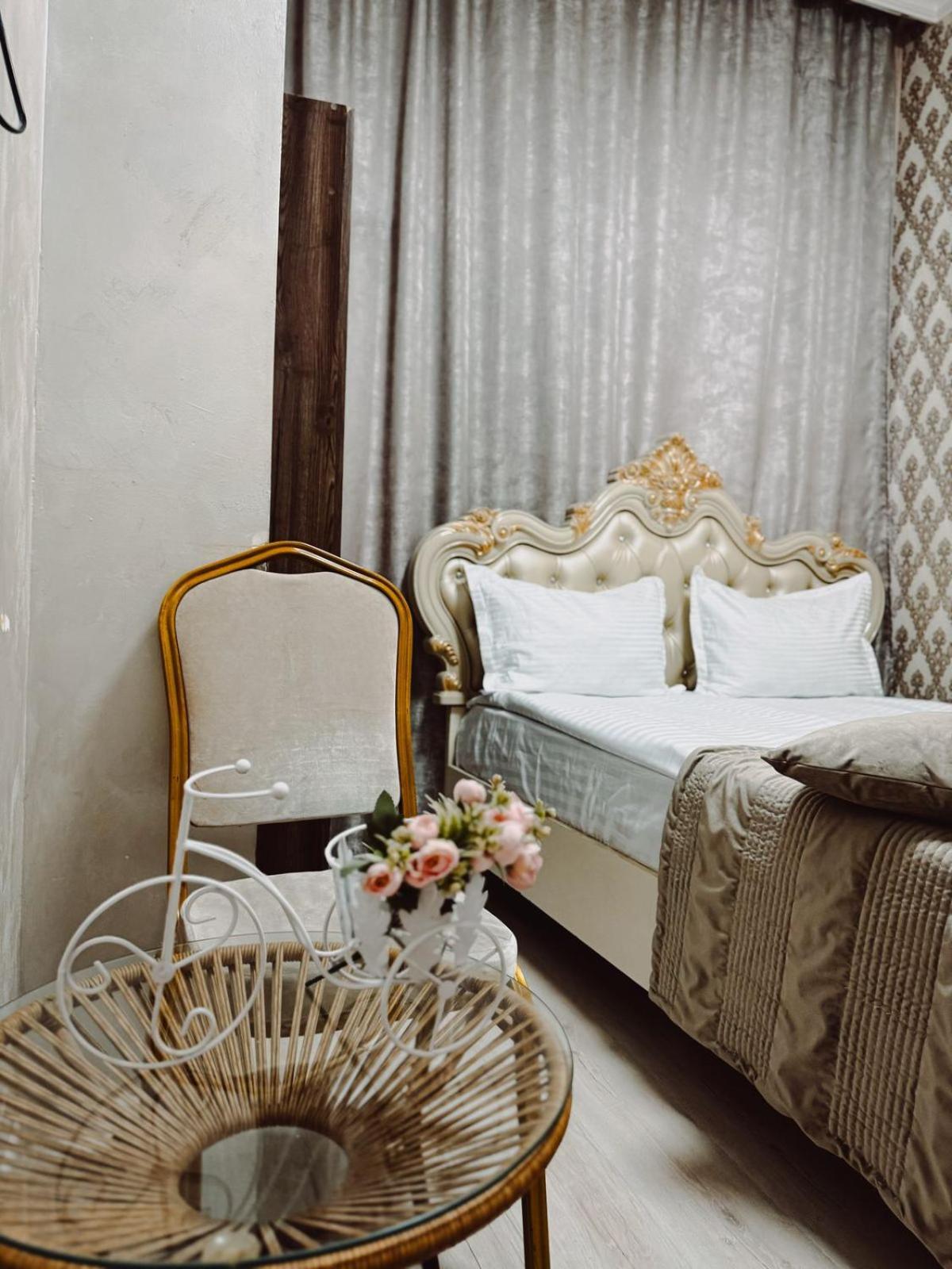 Yerevan Hotel Szoba fotó
